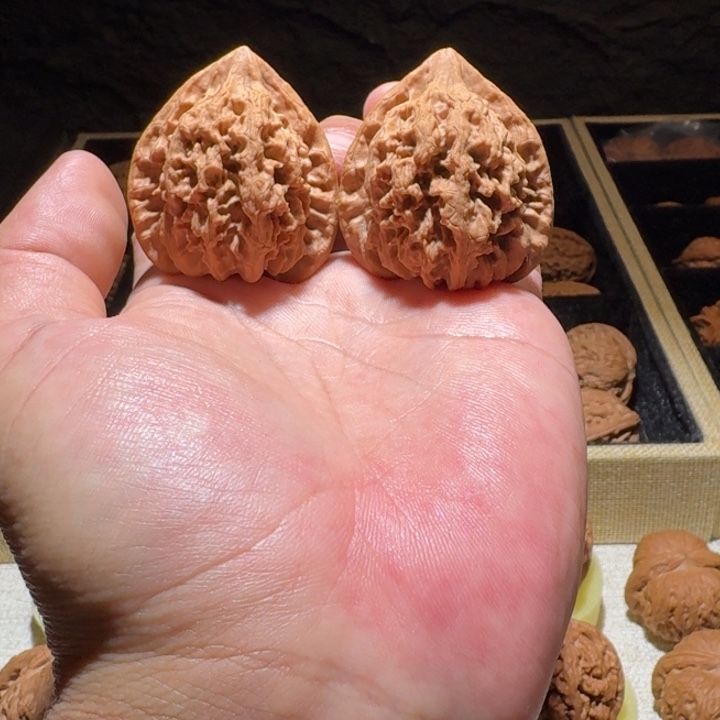 文玩核桃吊坠42秤砣