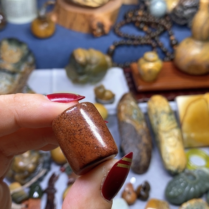 岫岩河磨玉（透闪石质玉）手工桶珠未镶嵌