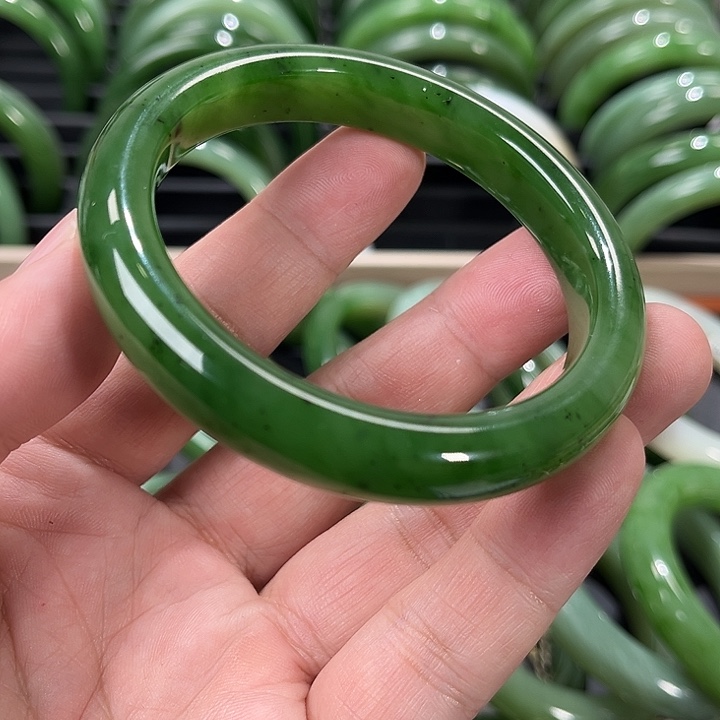 和田玉未镶嵌手镯57，0