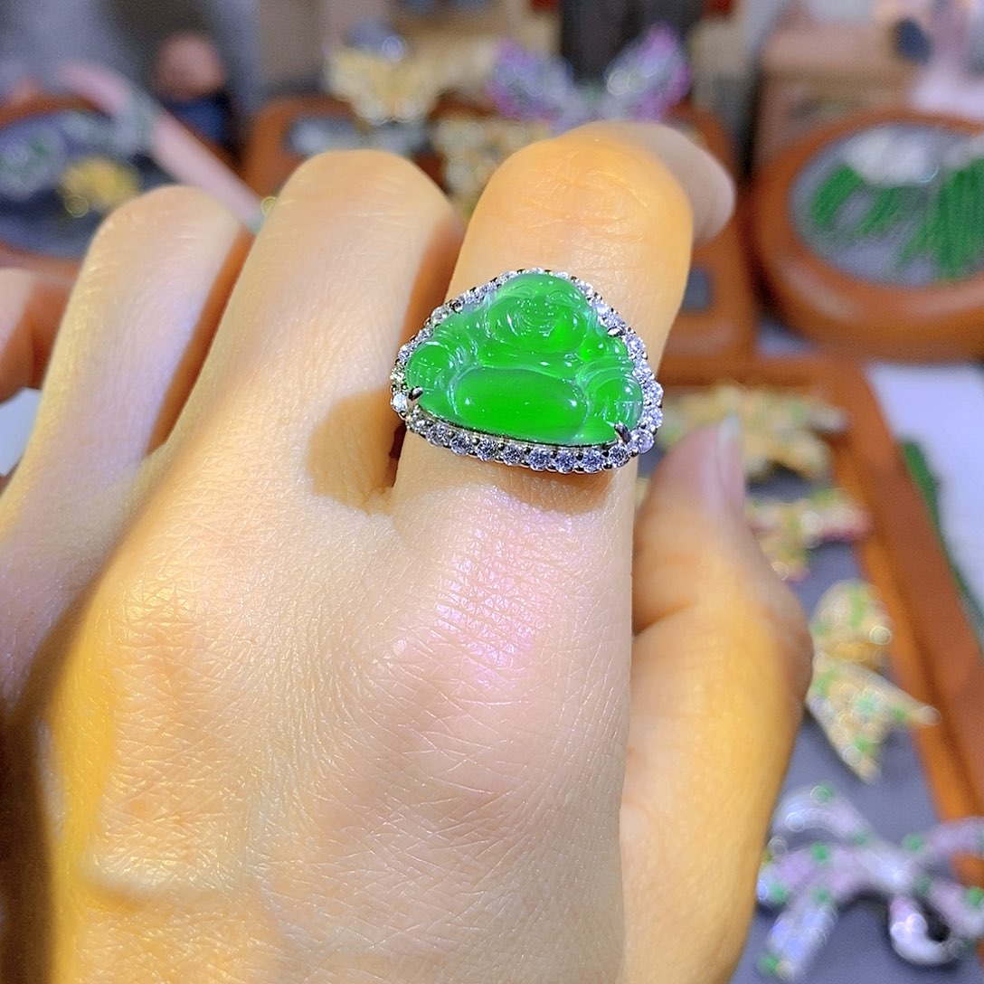 颈饰银S925镶嵌翡翠