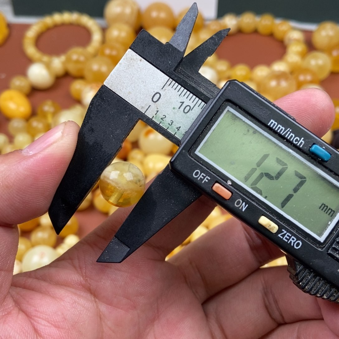 未镶嵌蜜蜡裸石蜜蜡17