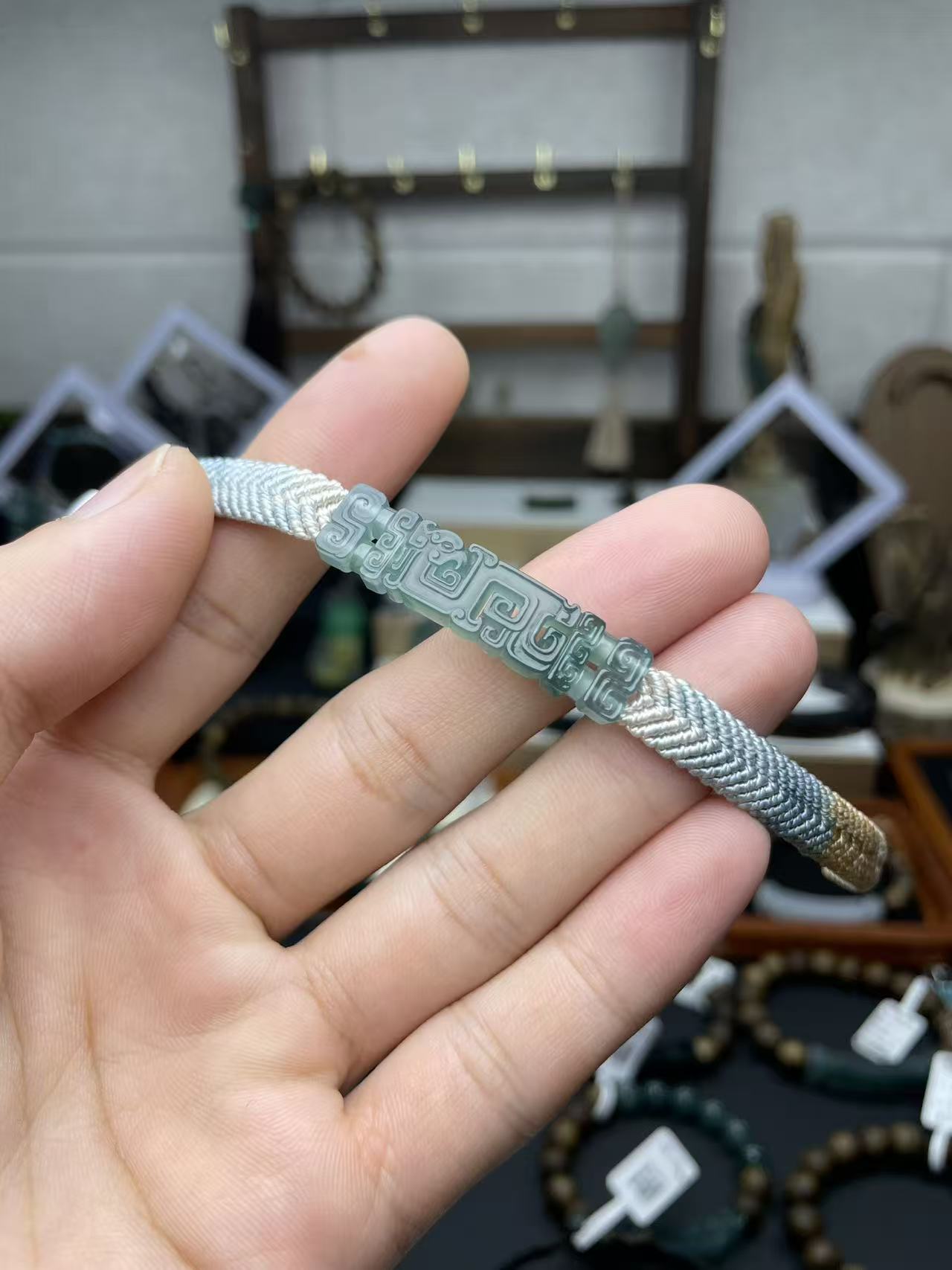 翡翠手牌凤鸟纹纯手工精雕素款