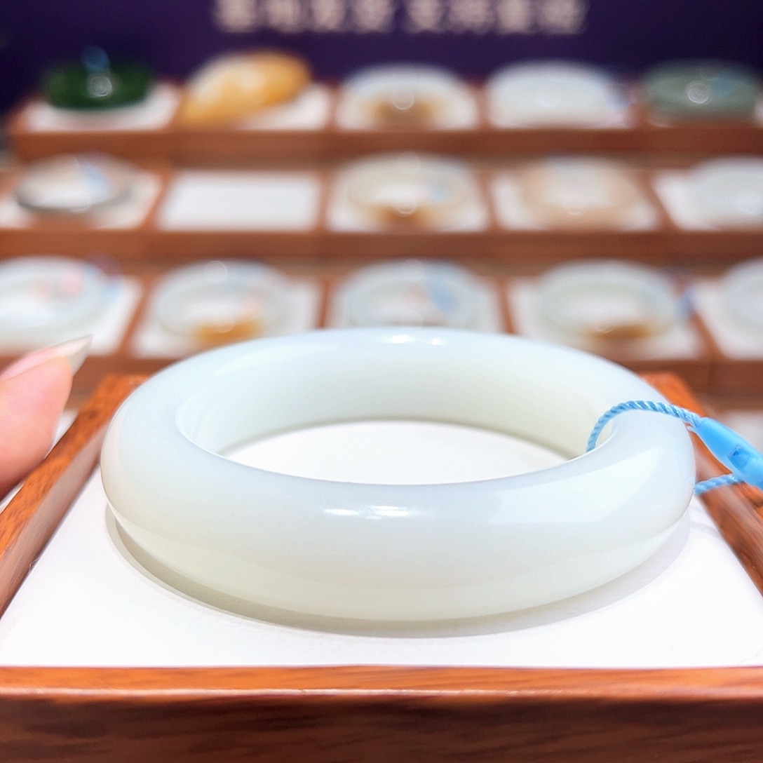 和田玉手镯57/58未镶嵌