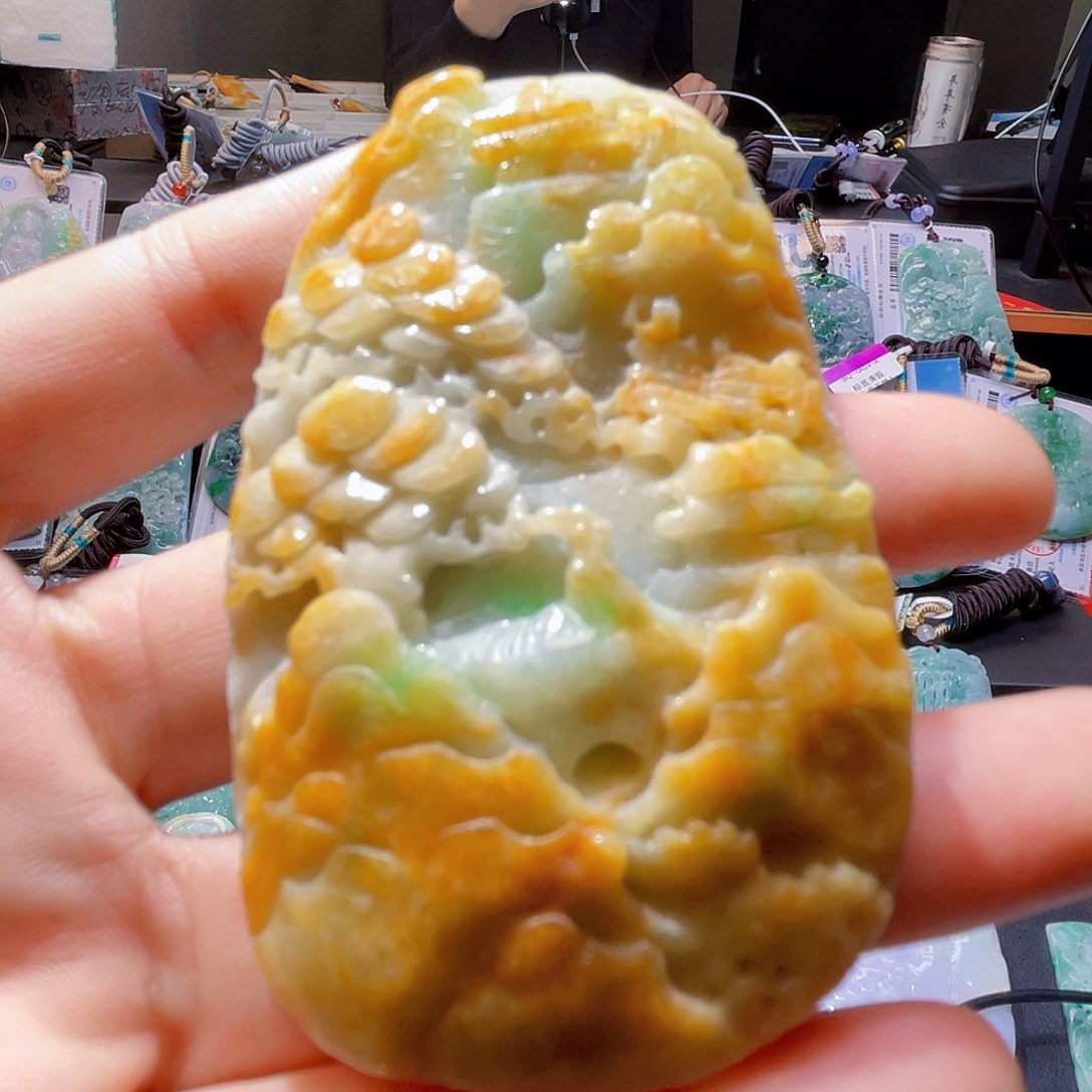 颈饰未镶嵌翡翠一