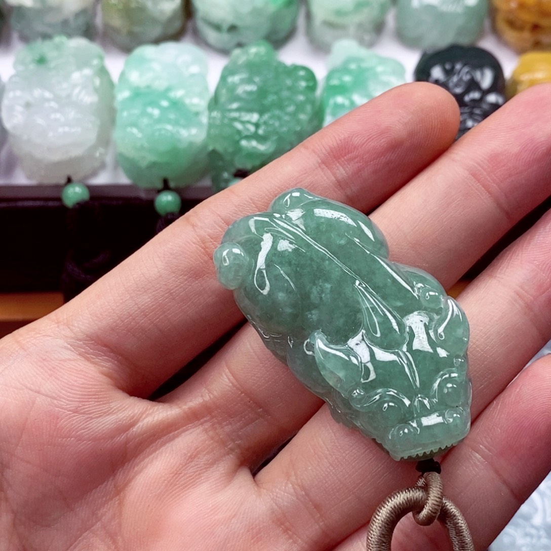 颈饰未镶嵌翡翠翡翠