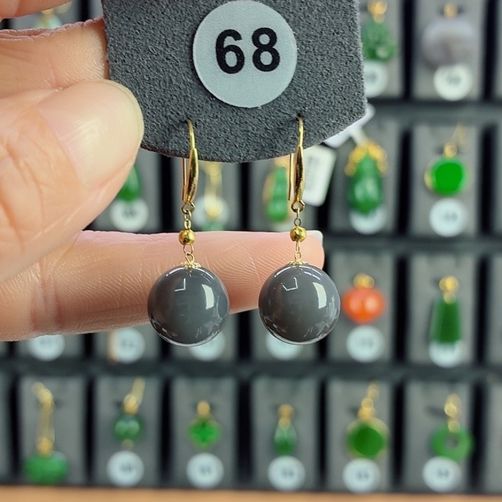 和田玉18K金镶嵌耳饰