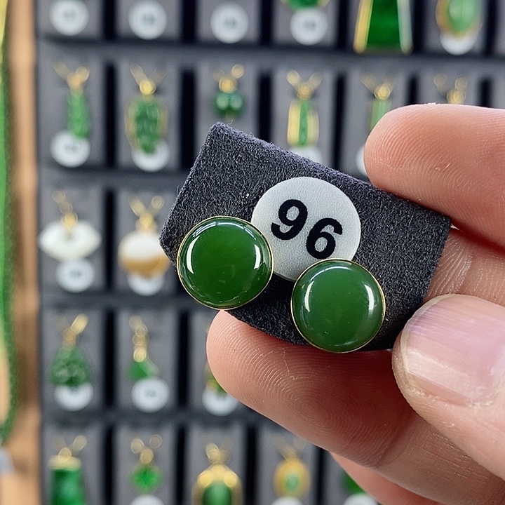 和田玉耳饰18K金镶嵌