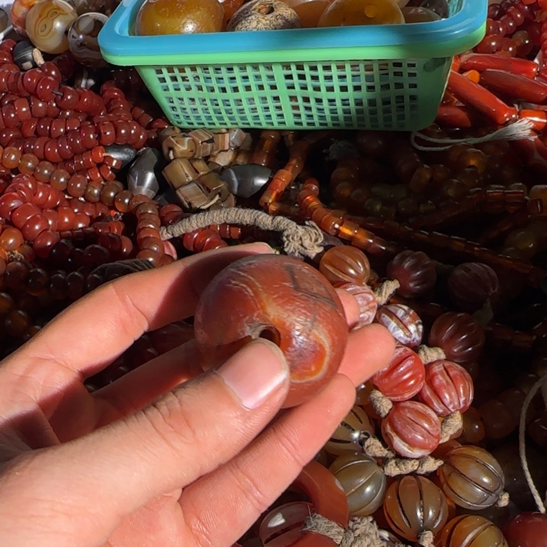 林***致玛瑙/玉髓未镶嵌颈饰