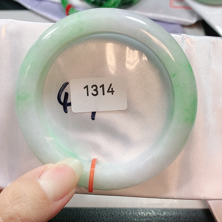 翡翠手镯未镶嵌天然翡翠手镯57.5