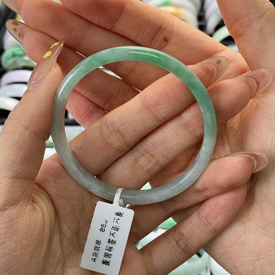 未镶嵌翡翠手链汐