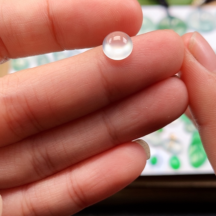 翡翠吊坠(不含链)未镶嵌蛋面