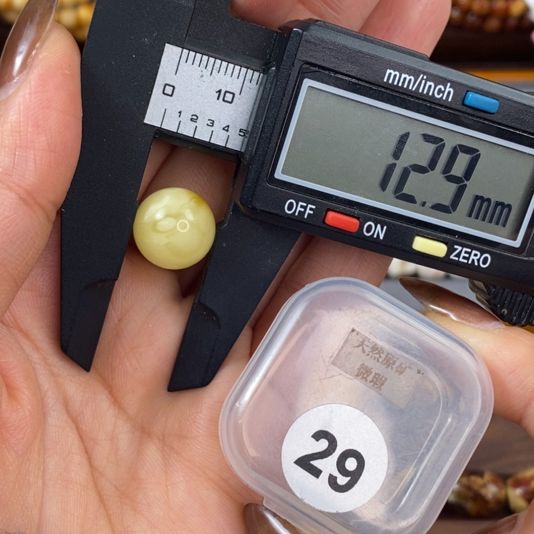 琥珀未镶嵌珠宝奇石琥珀蜜蜡微瑕