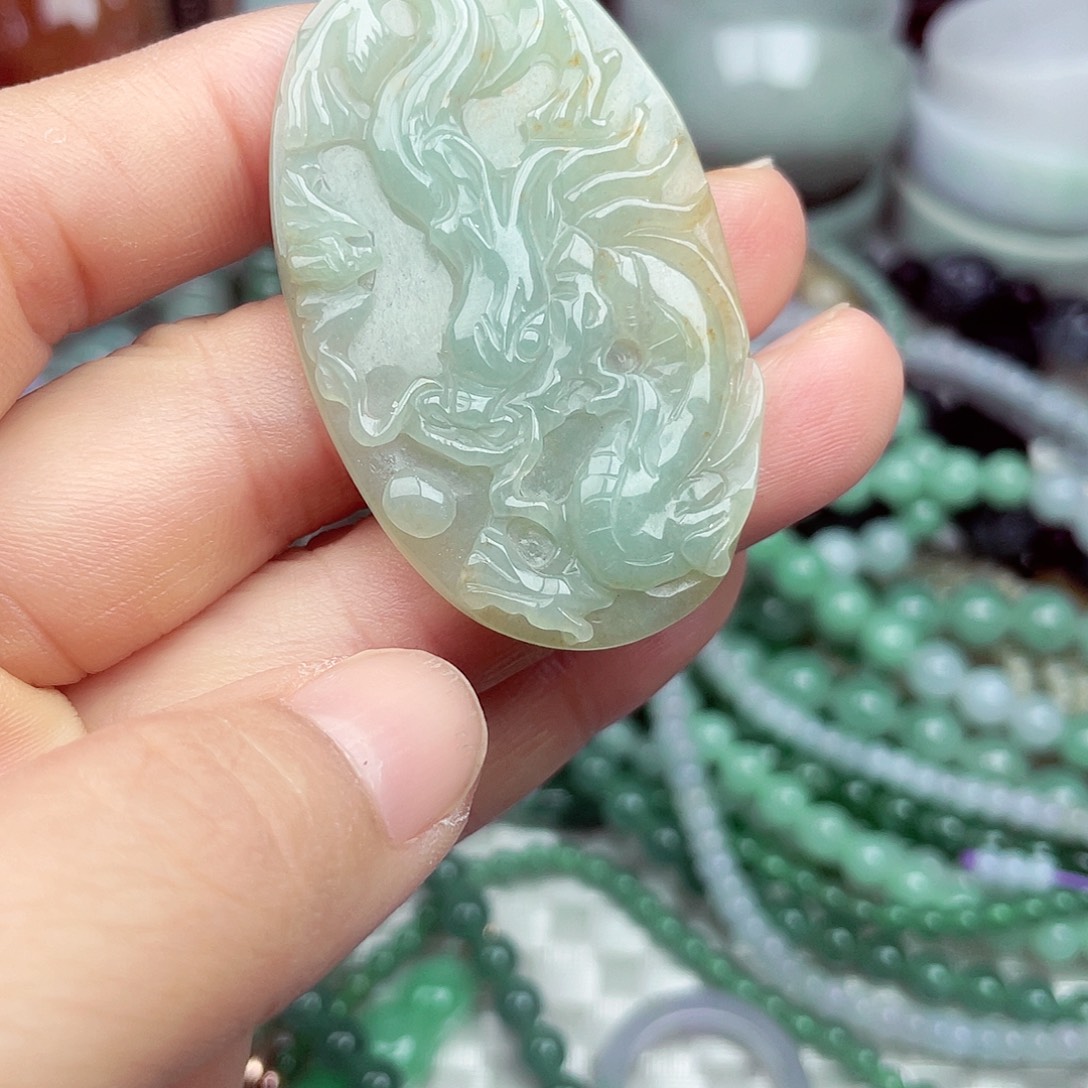 翡翠未镶嵌颈饰翡翠