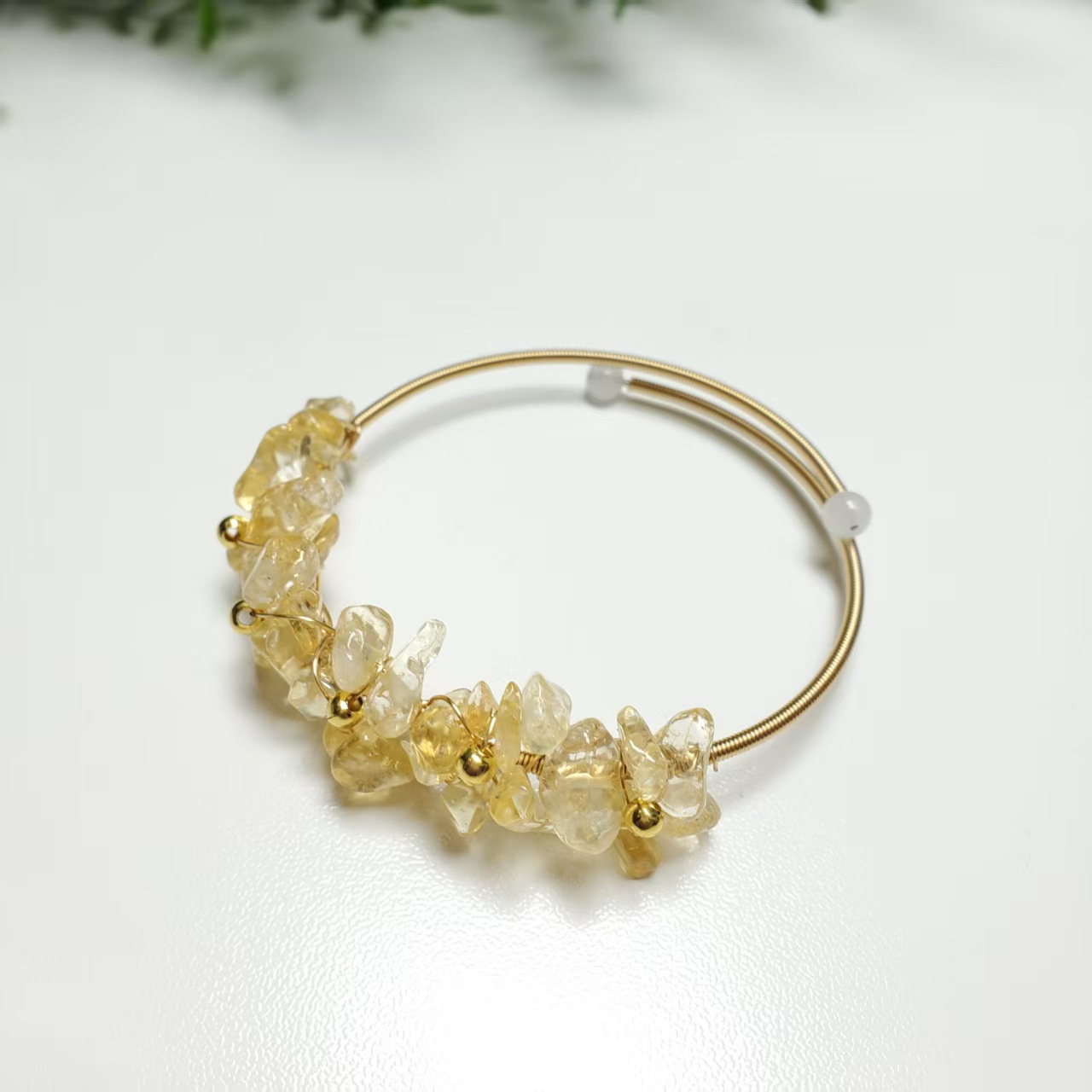 S802（赵小姐）时尚百搭设计款黄水晶手镯