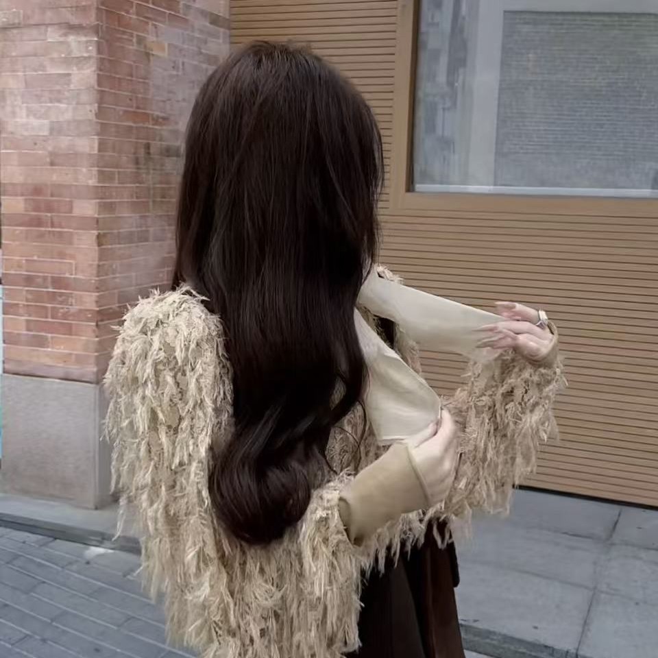 卡其色针织打底/飘带流苏上衣