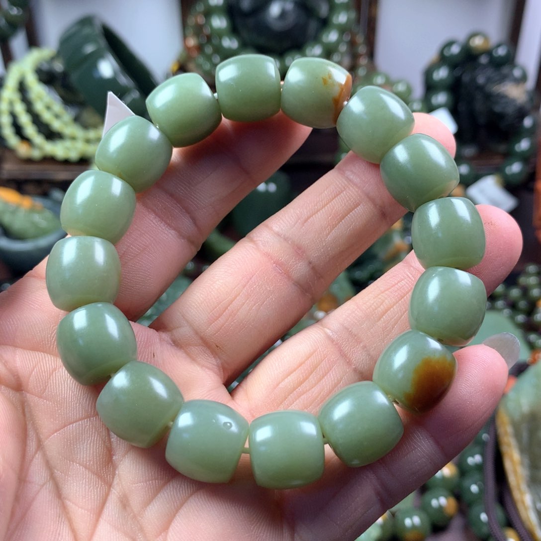 透闪石质玉手链未镶嵌