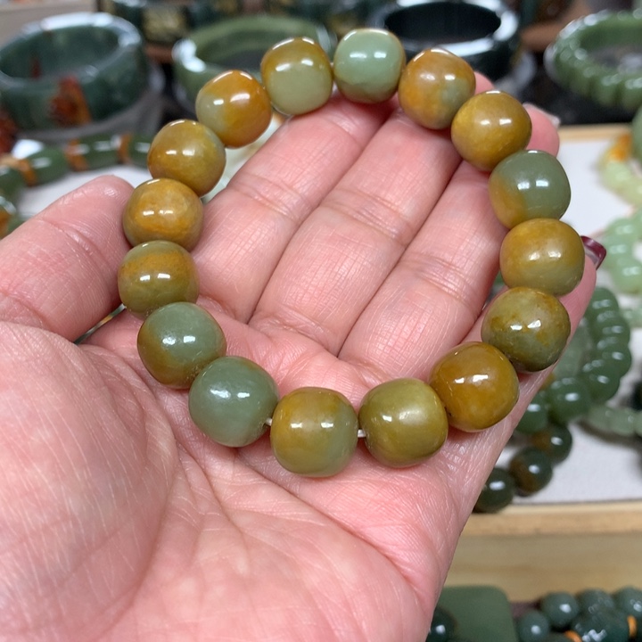 军***哥和田玉未镶嵌珠宝奇石