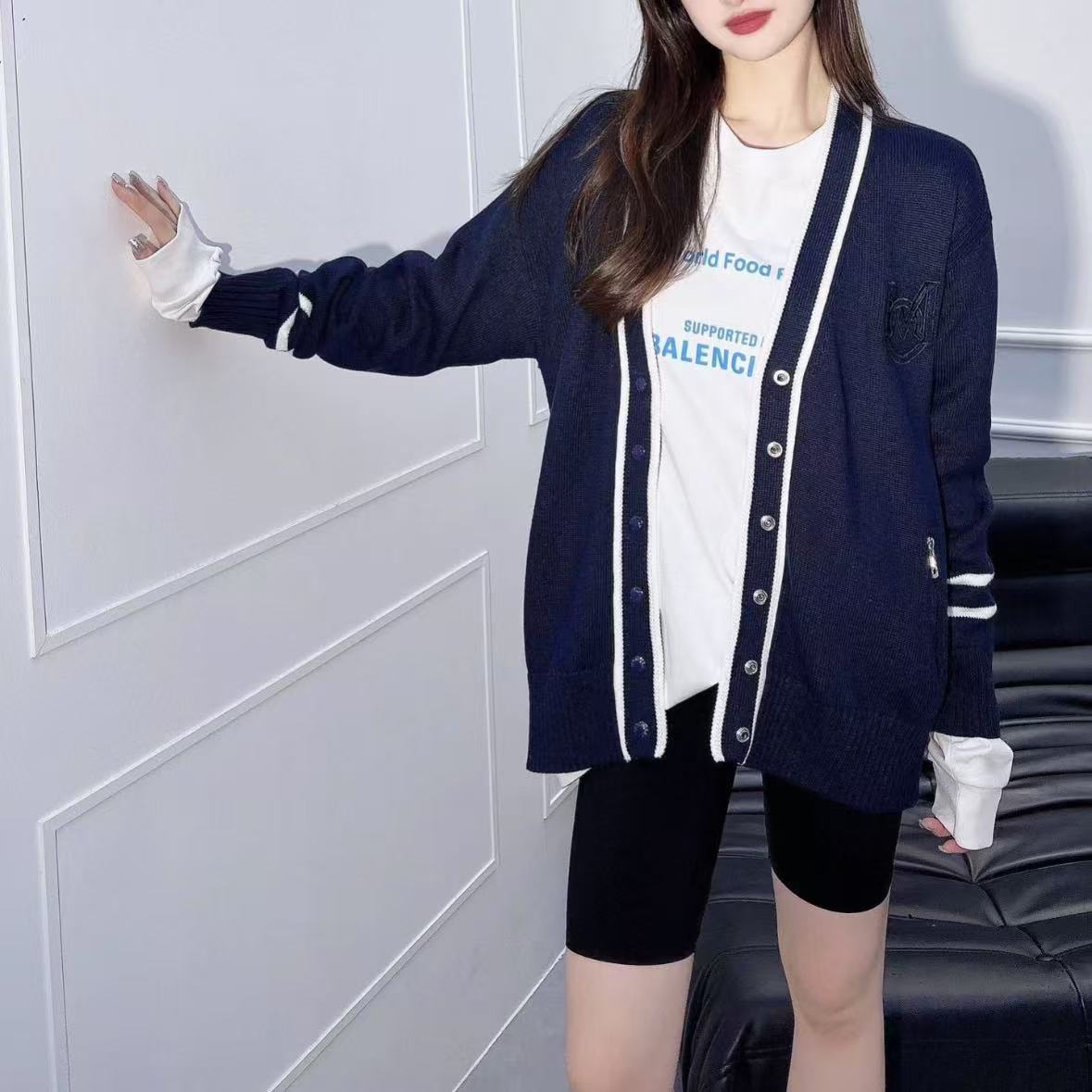 未使用 MONCLER 盟可睐/GG/cardigan女士学院风卫衣 福利款