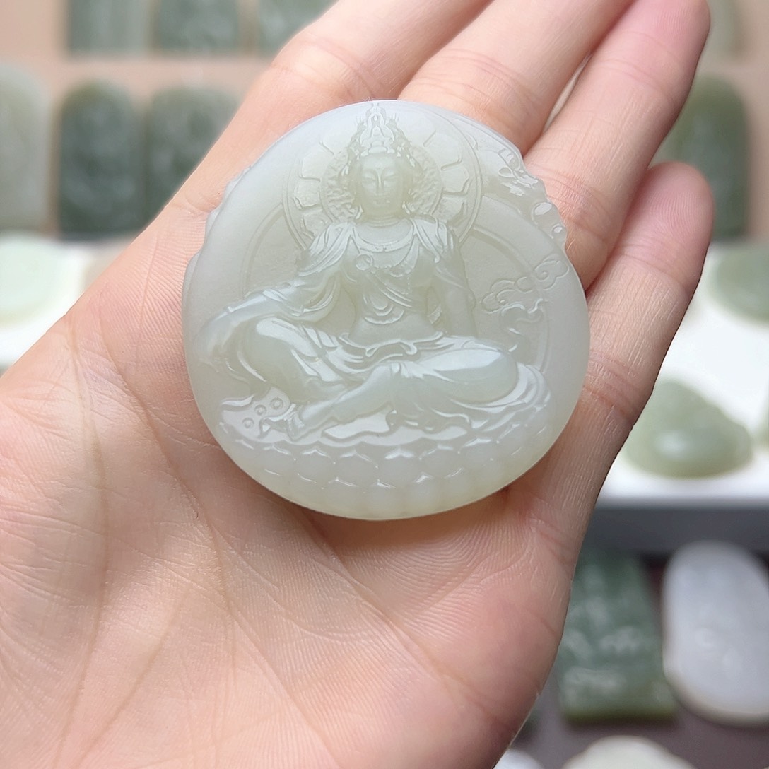 和田玉未镶嵌颈饰