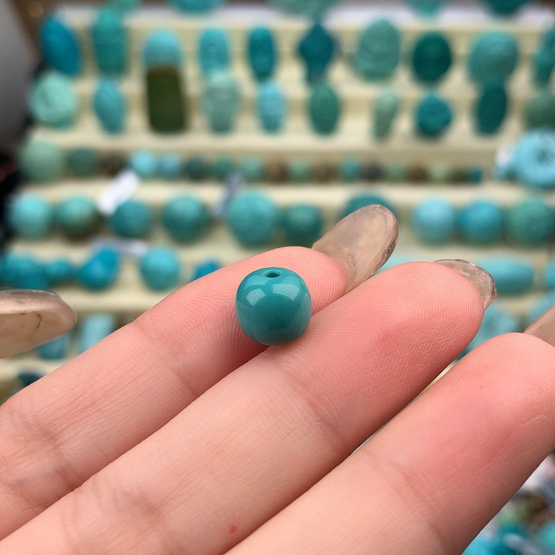 绿松石未镶嵌珠宝奇石8.2