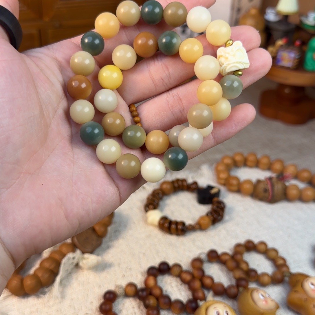 无事牌非洲檀香菩提根醒狮手持