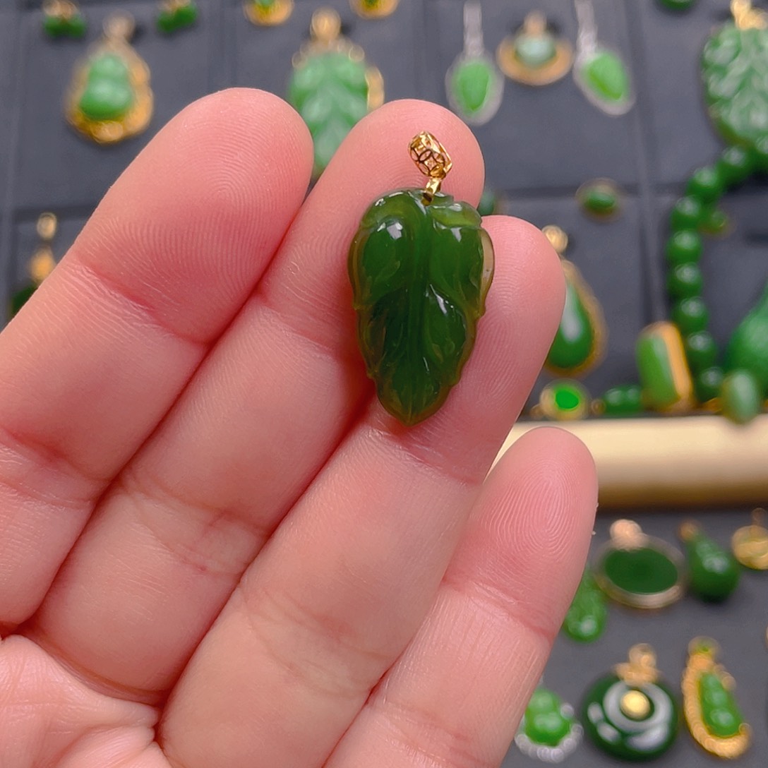和田玉（碧玉）吊坠(不含链)18K金镶嵌298