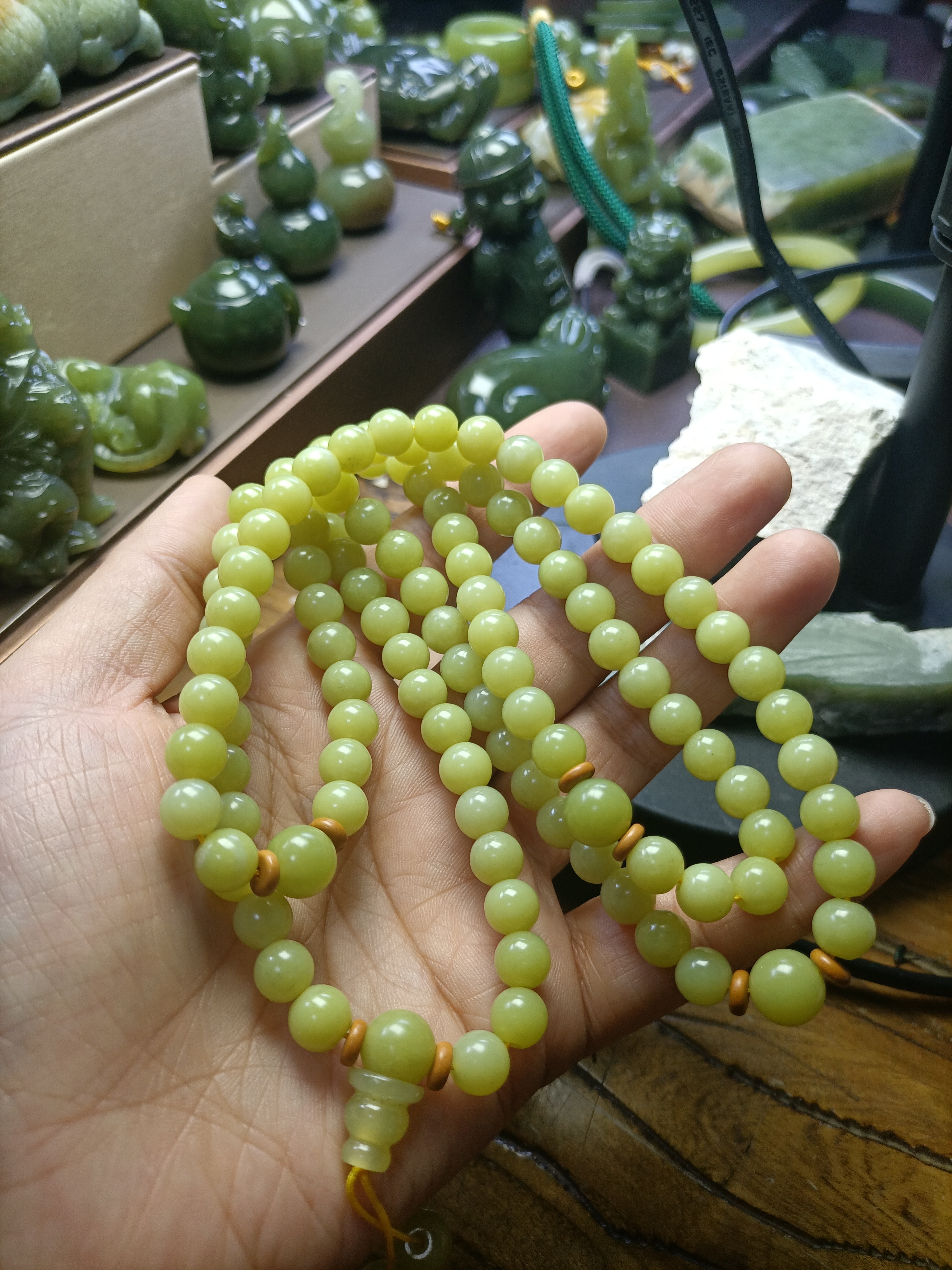 108粒佛珠透闪石    