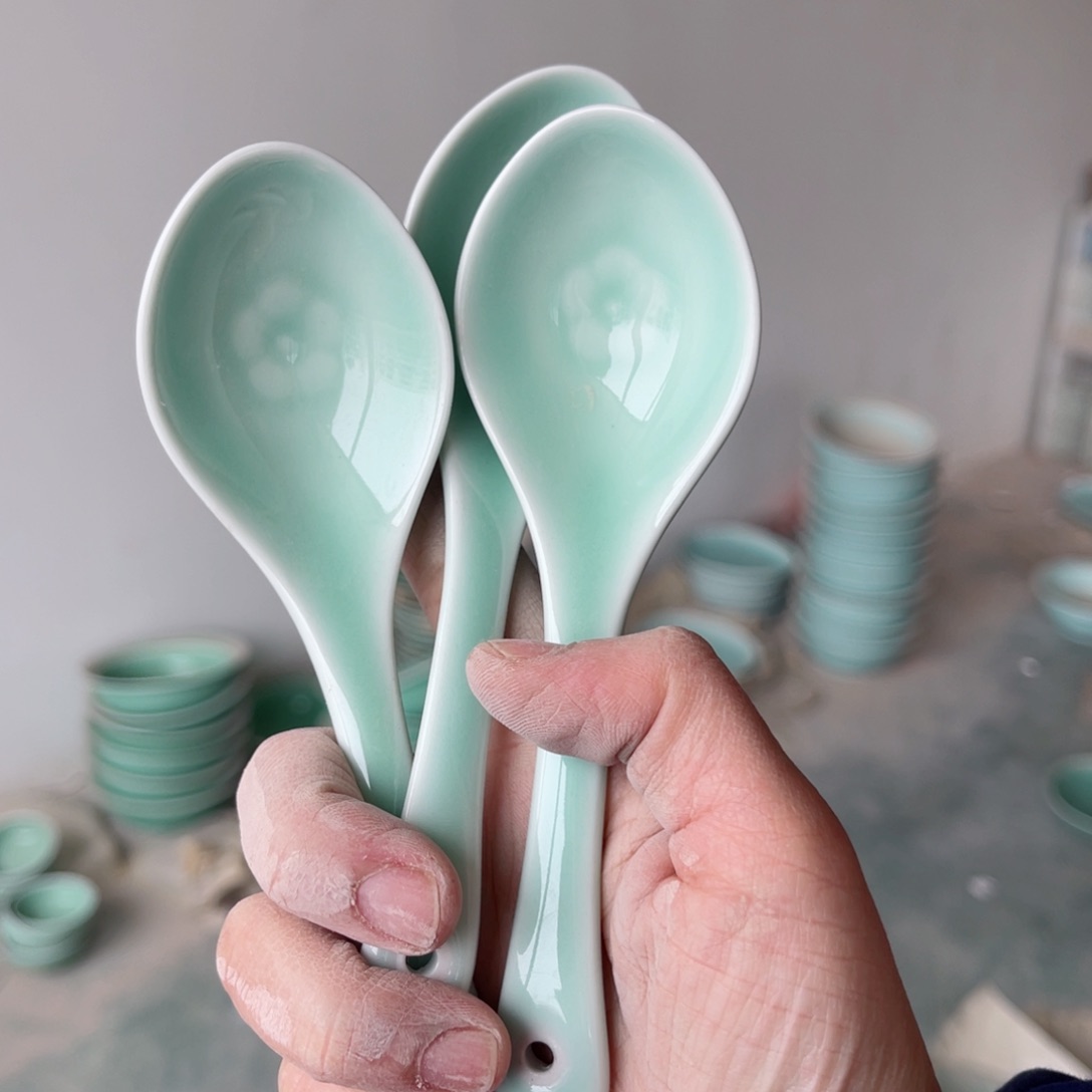 瓷片哈哈哈哈哈哈哈哈