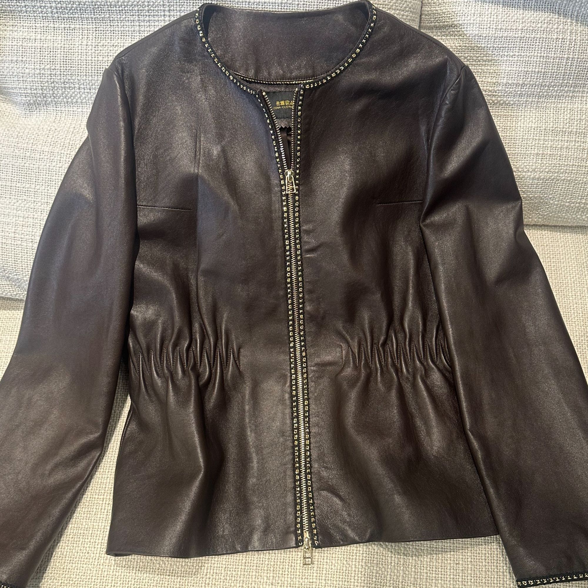 Momo头层棉羊皮气质高级收腰款短外套小香风皮衣