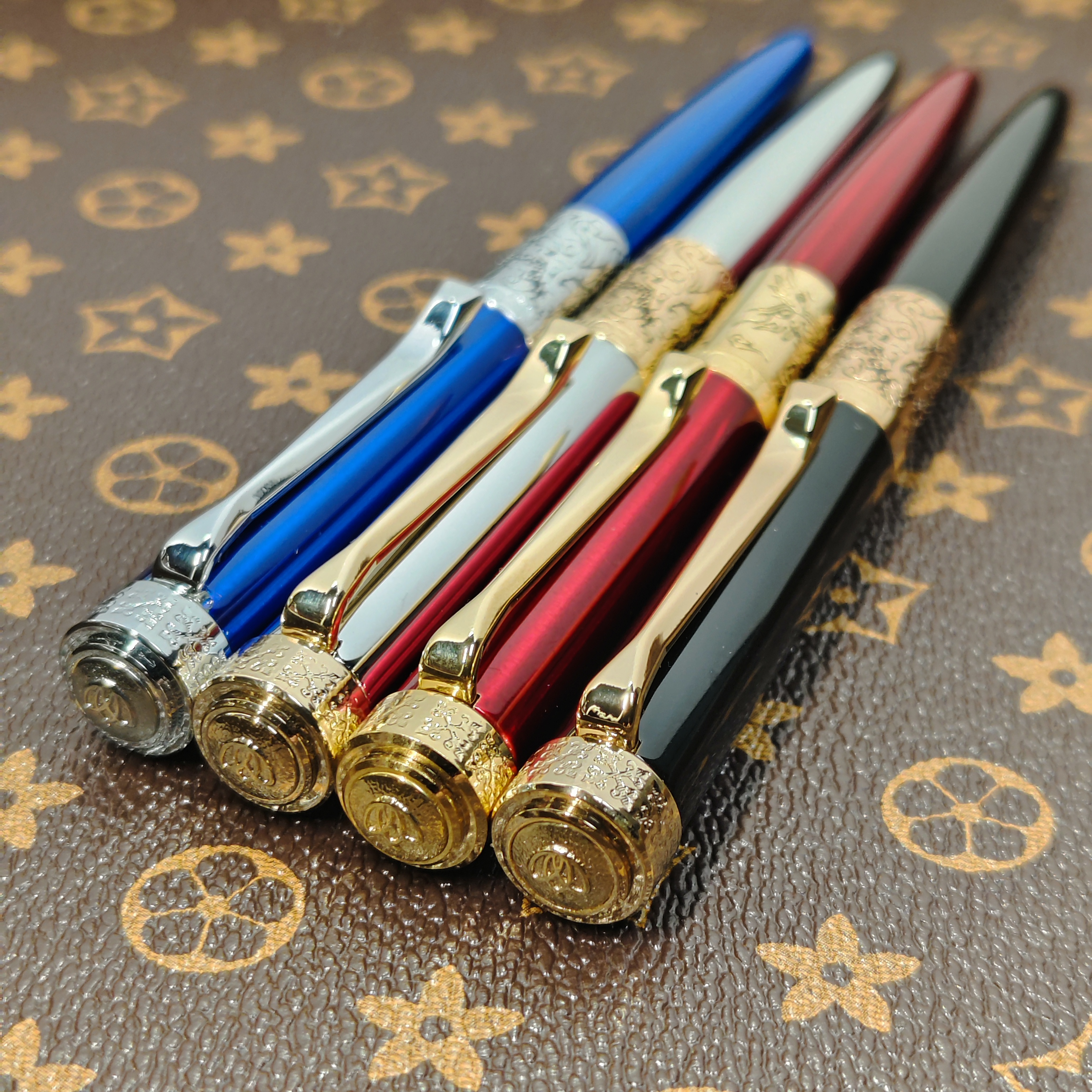 REGAL/皇家  查尔斯 金属烤漆国风浮雕成人练字办公商务钢笔