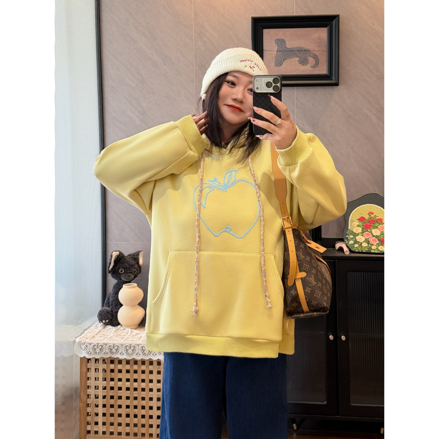 花契“红豆年糕”大码女装冬季宽松200斤胖mm设计感加绒卫衣30026-H