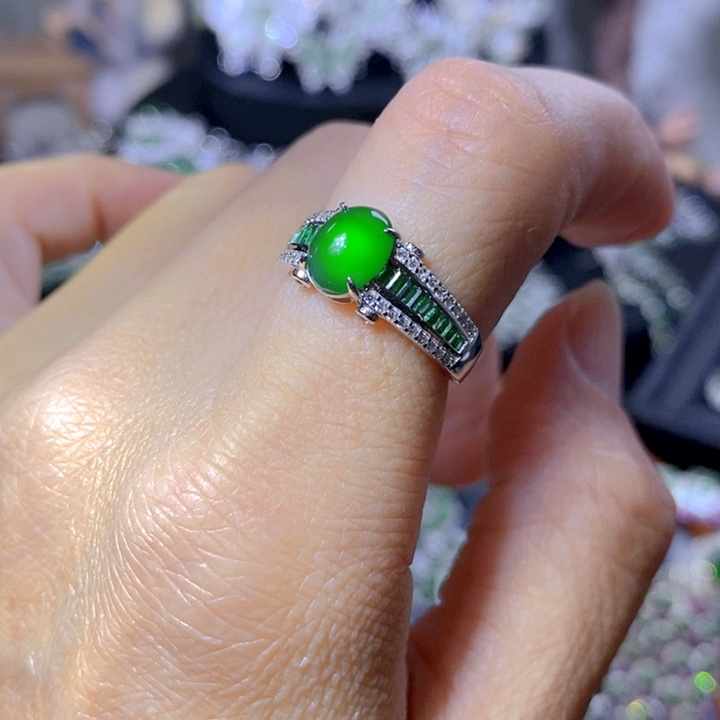 翡翠戒指银S925镶嵌天然翡翠