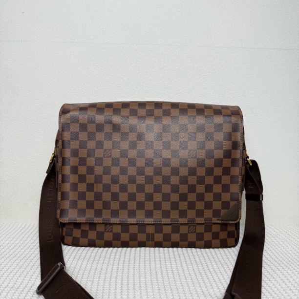 99新 LouisVuitton/路易威登 97新/5674时尚棕棋盘格大号邮差包