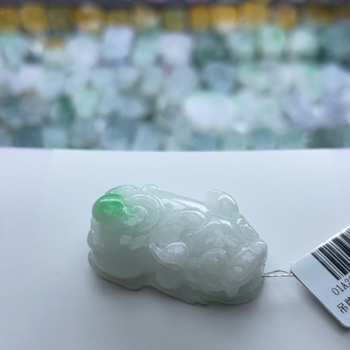 翡翠颈饰未镶嵌貔貅