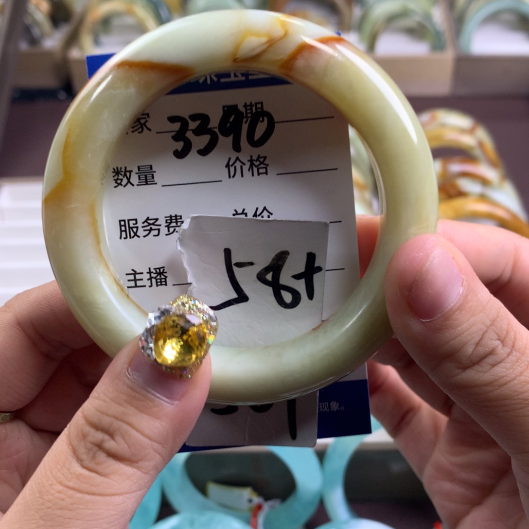 蛇纹石玉手镯未镶嵌3390