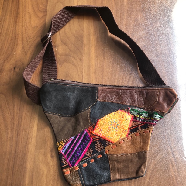 手工老绣女式腰包