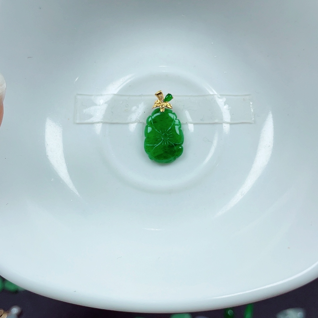 翡翠18K金镶嵌手链天然缅甸翡翠A货卡