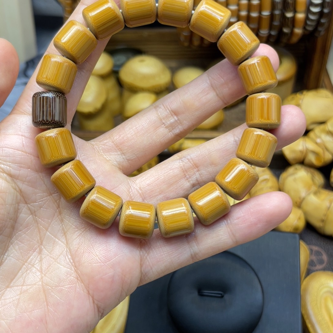 雨***寞竹12实心玉竹直切手串