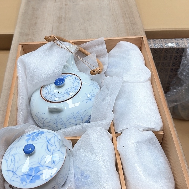 瓷片噗哈哈哈哈哈哈哈哈哈我的