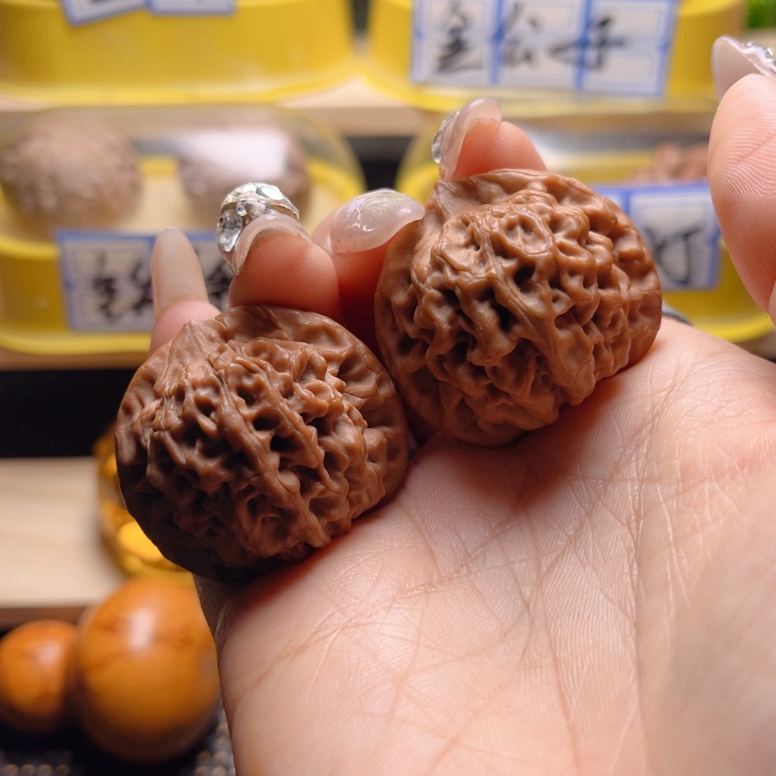 文玩核桃把件秦闷