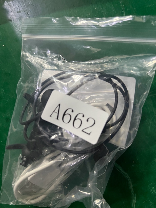 9新  捡漏 泥炭 耳机编号A662