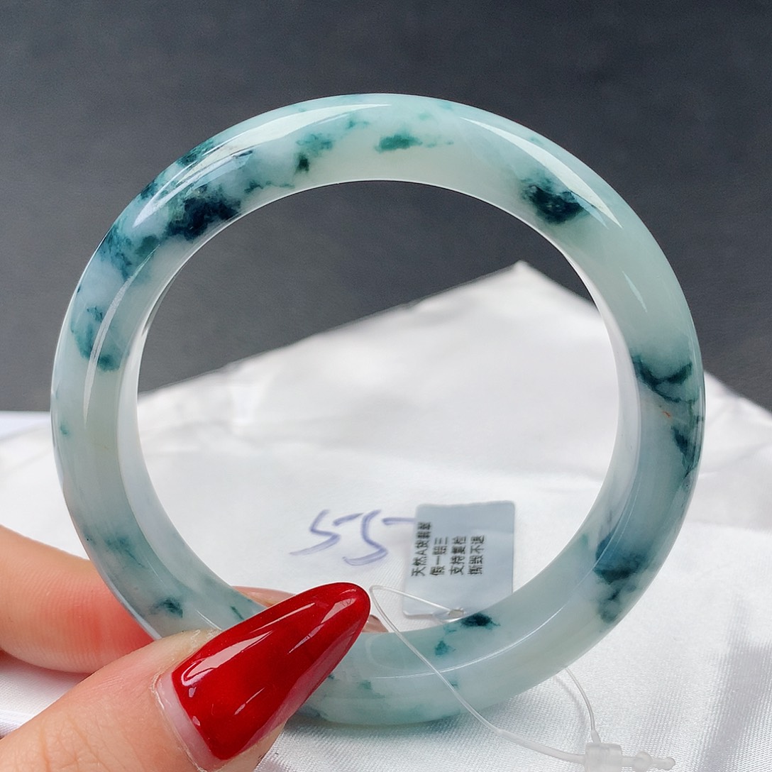 翡翠手镯未镶嵌53正56