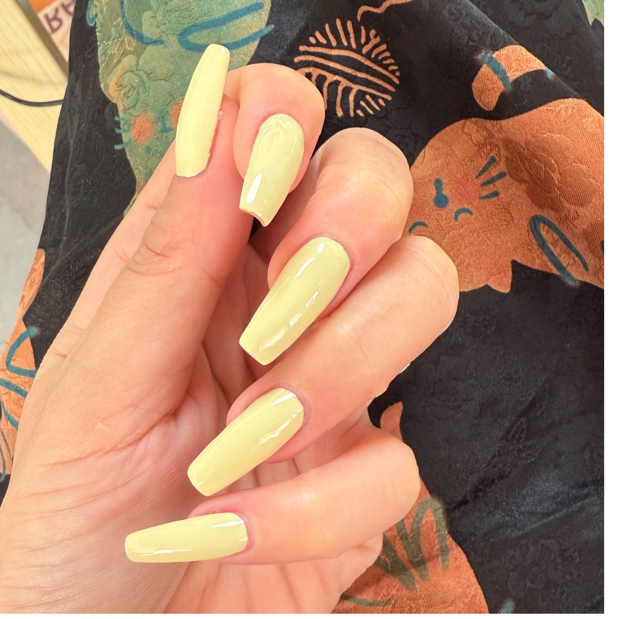 网红款香草嫩黄色指甲油胶2025年新款流行气质米乳黄色美甲店专用