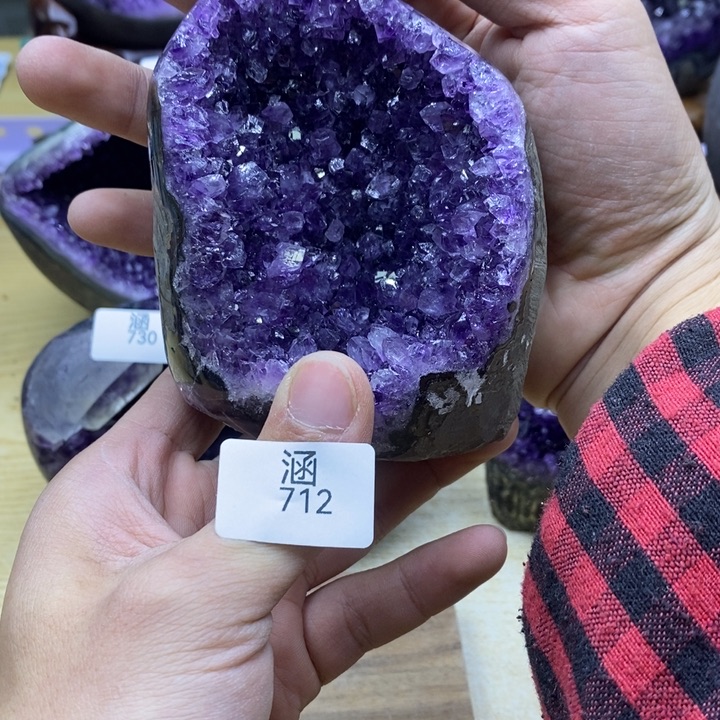 水晶大型摆件（非配饰）未镶嵌