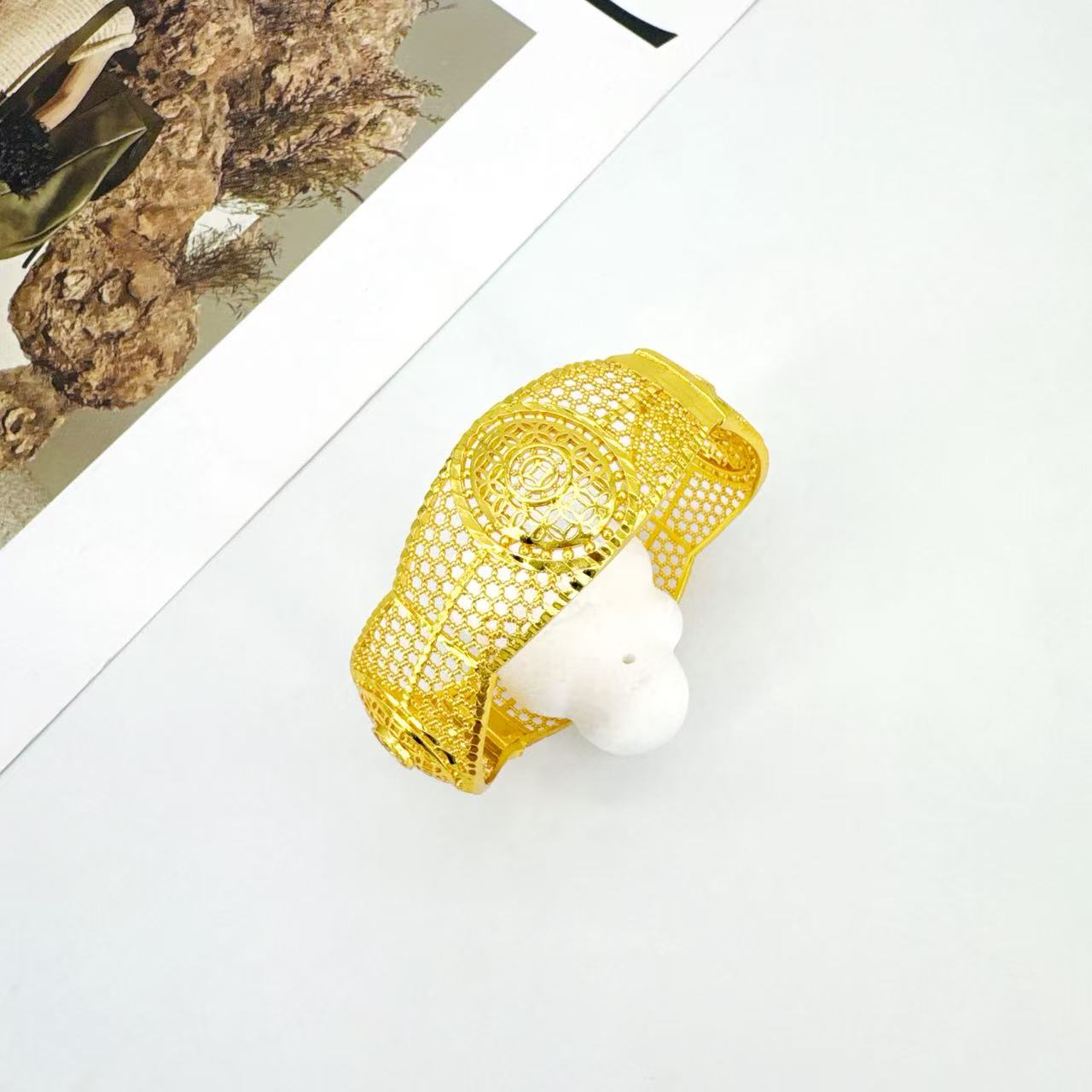 铜合金手镯 #000536 古法金色手镯民族风色饰品轻奢