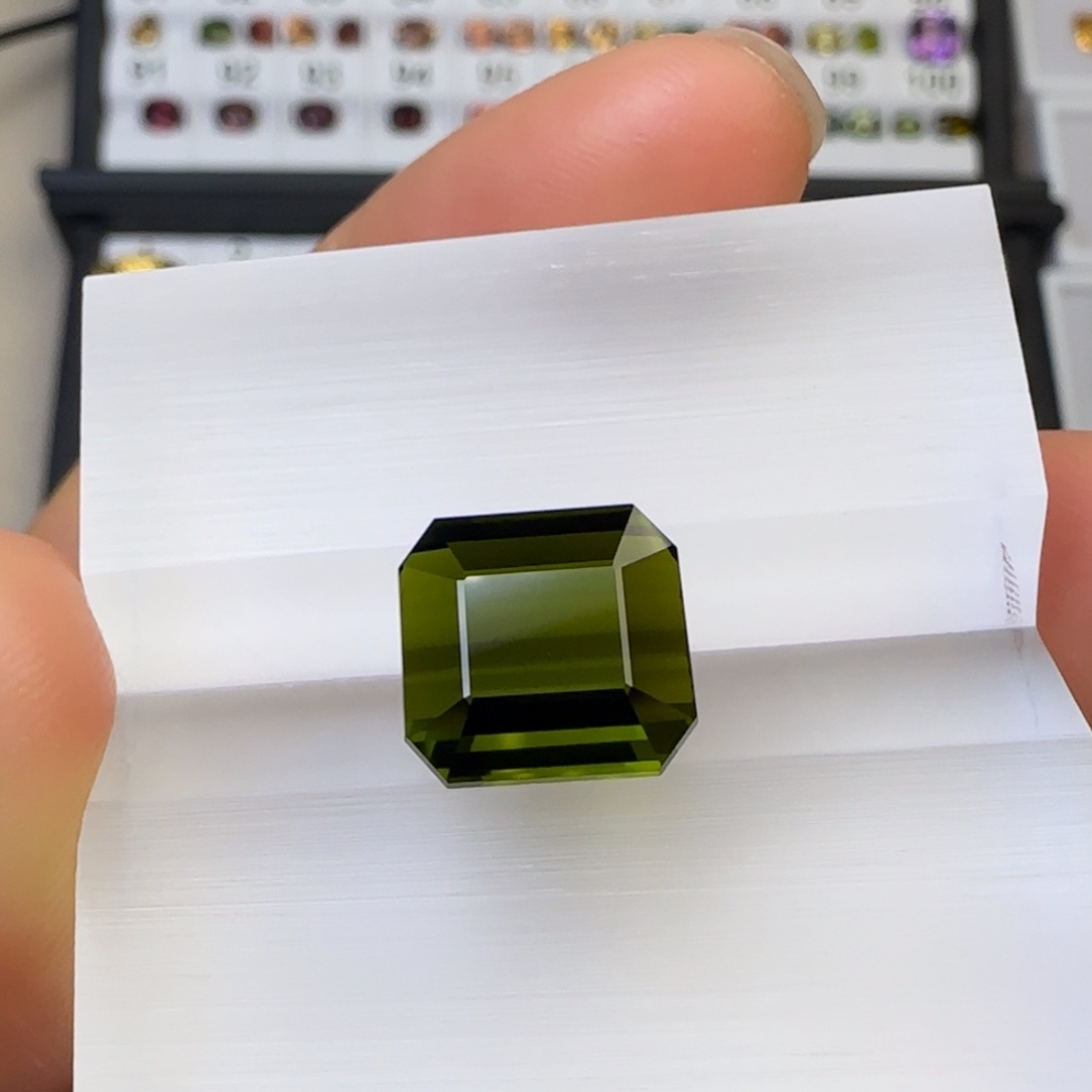 未镶嵌碧玺珠宝半成品天然8.66克拉