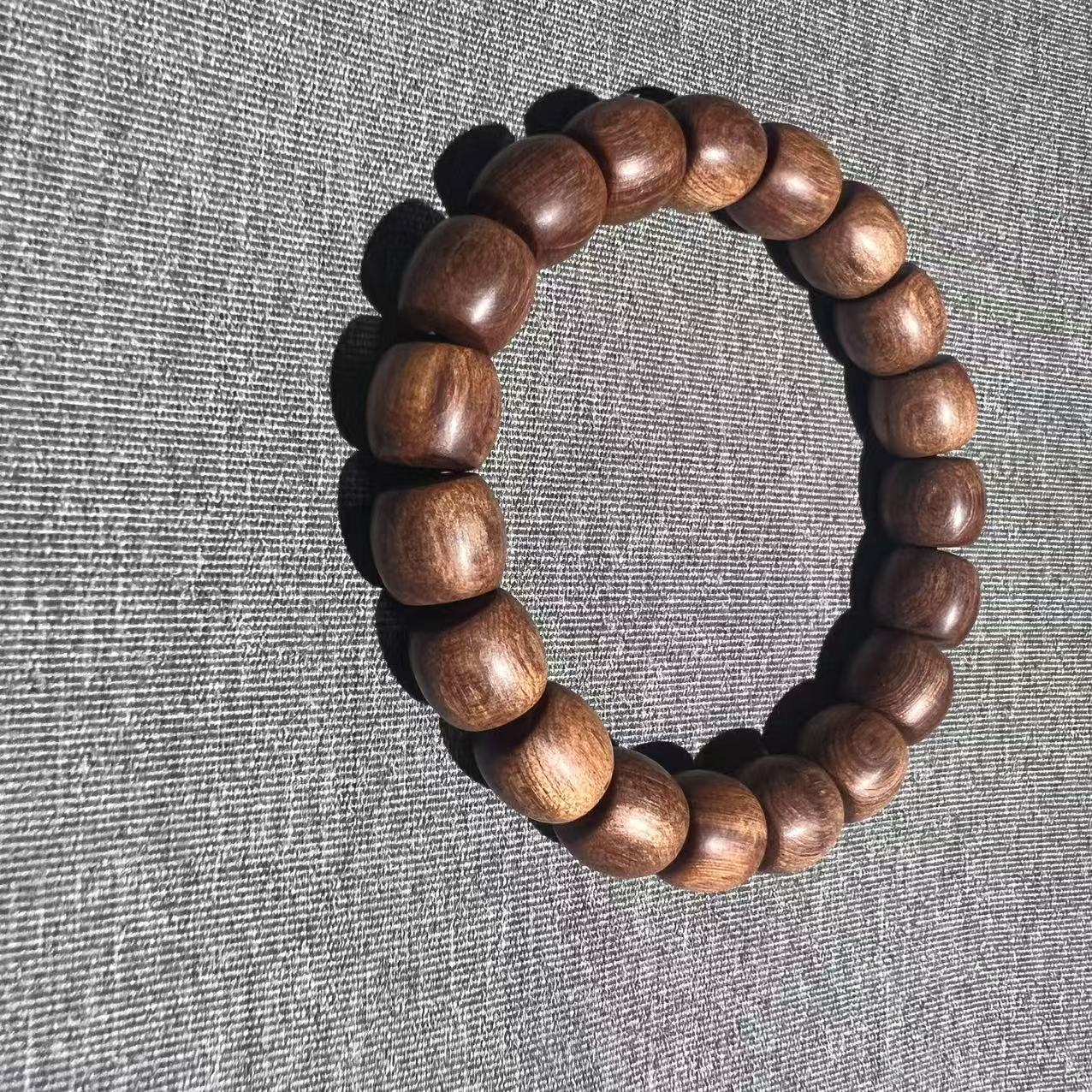 沉香黄油土沉香10X11mm手串