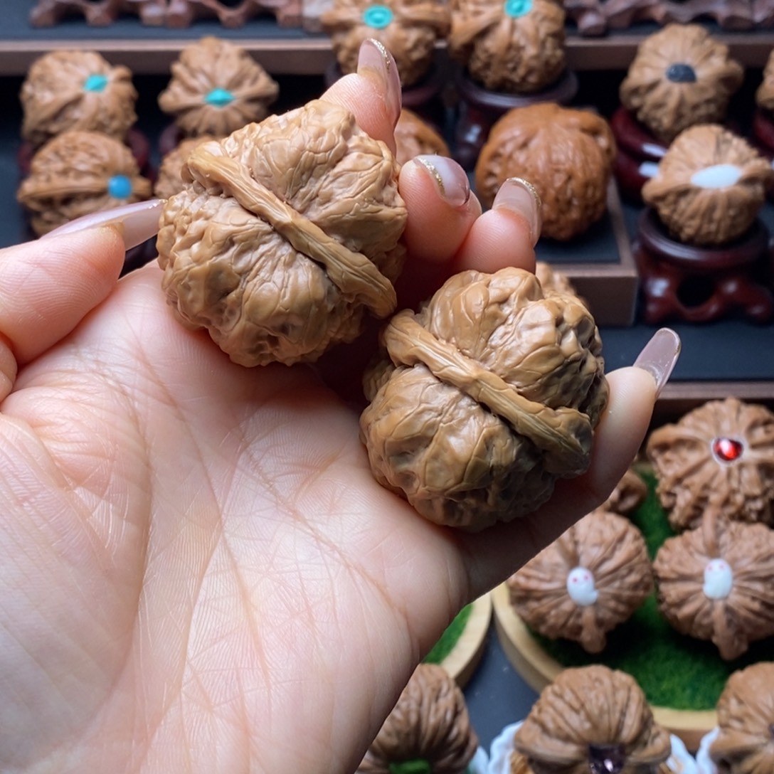 Z***r文玩核桃吊坠蛤蟆头