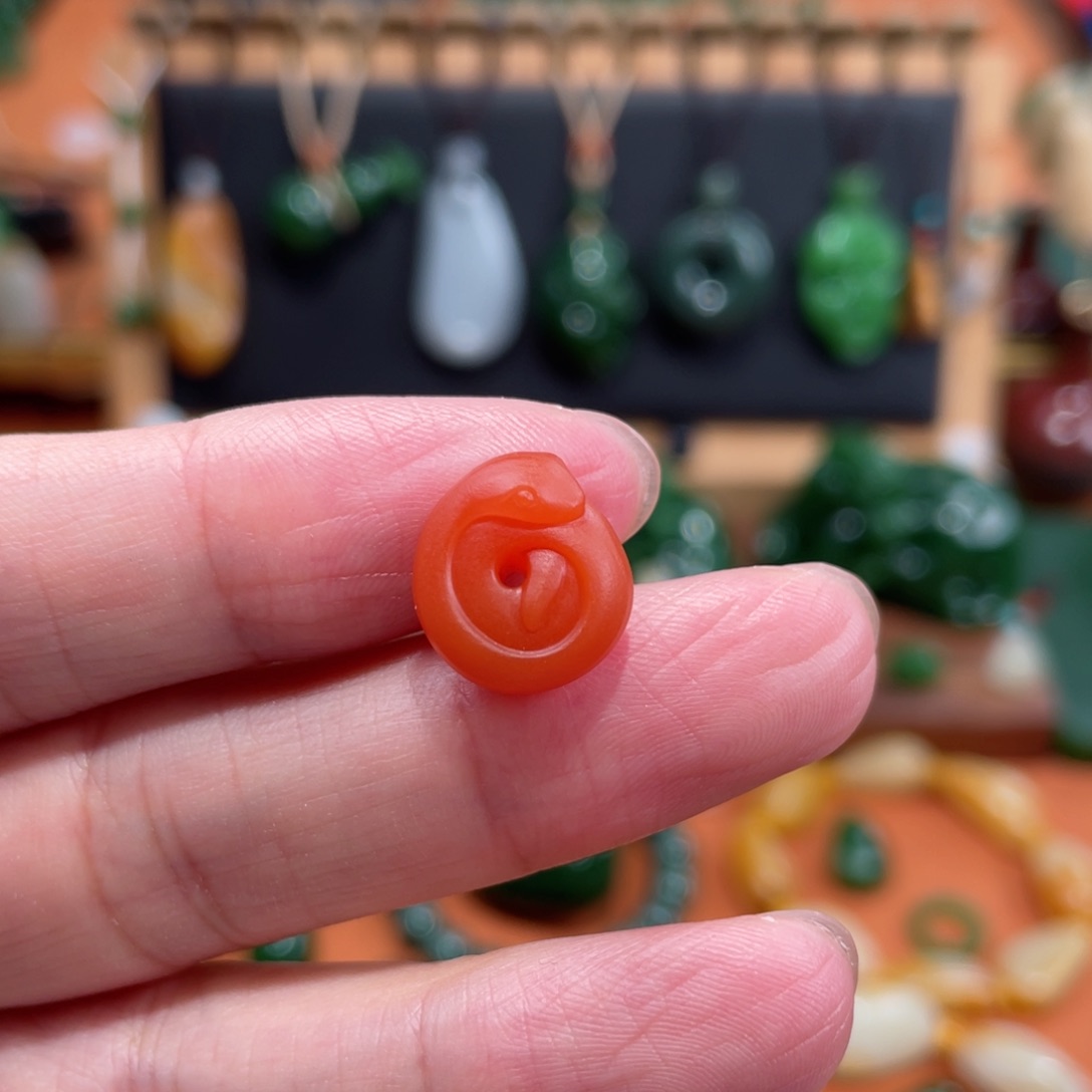 和田玉颈饰未镶嵌米*儿