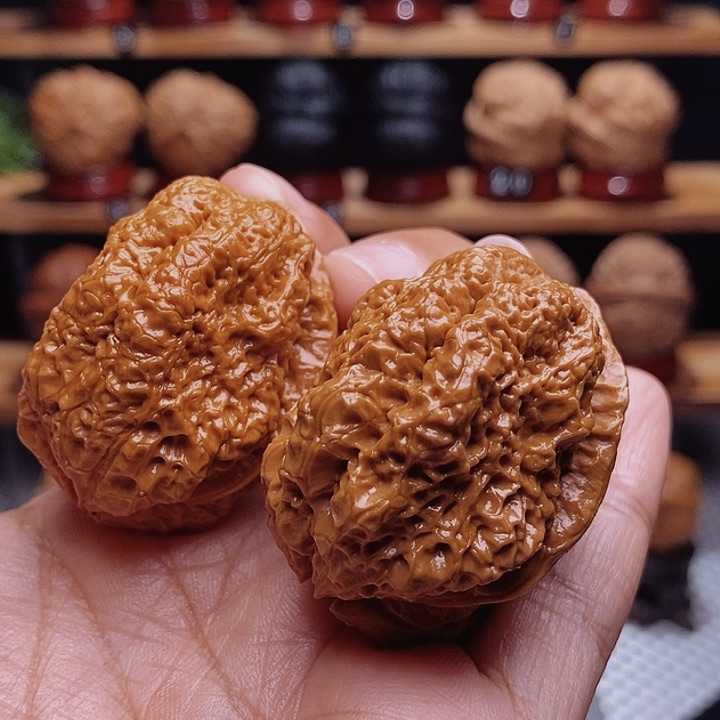 文玩核桃把件蝴蝶蟾17号